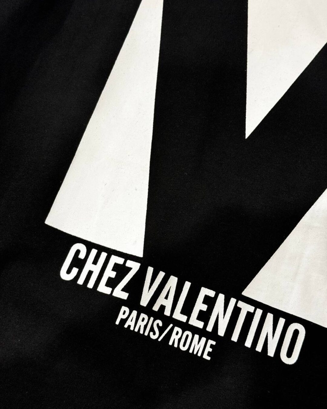Футболка Valentino