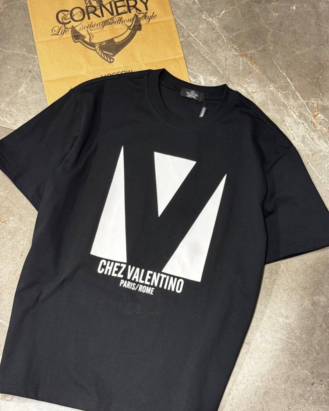 Футболка Valentino