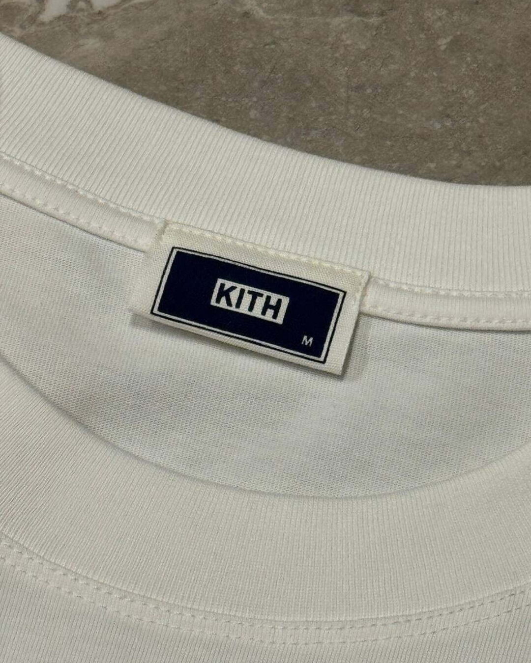 Футболка Kith