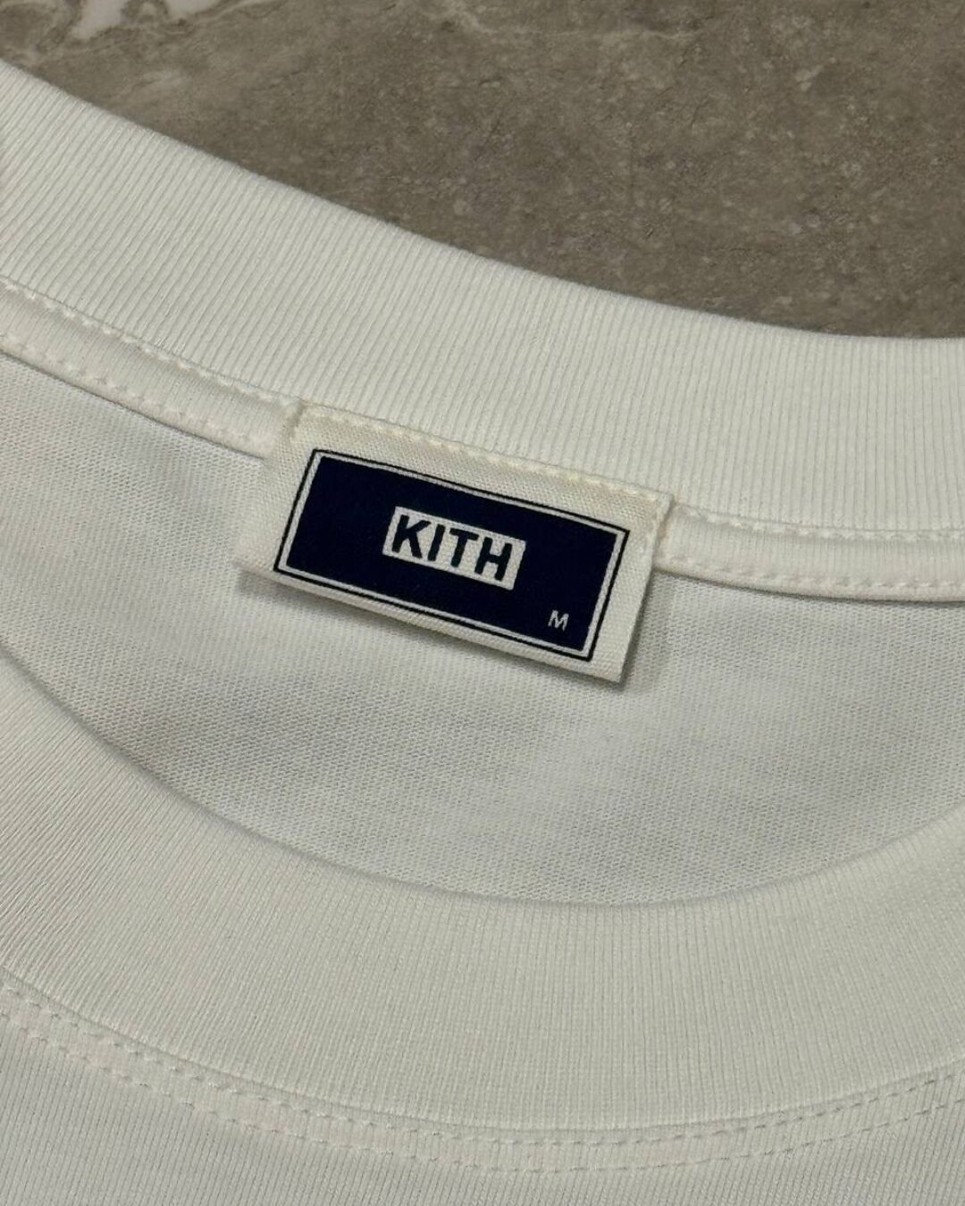 Футболка Kith