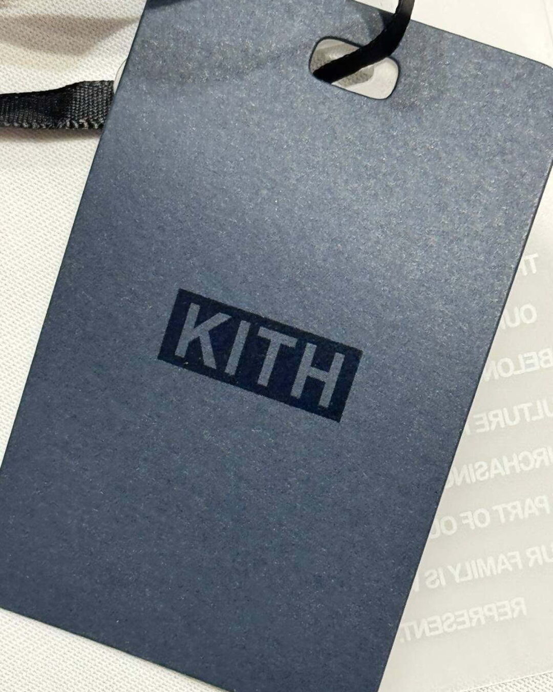 Футболка Kith