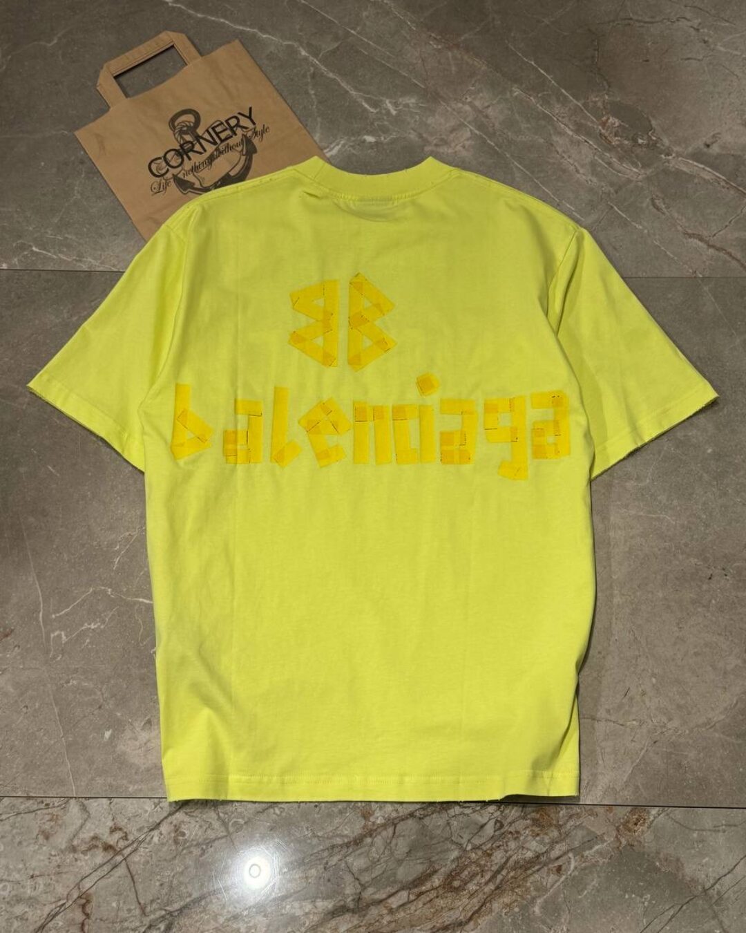 Футболка Balenciaga