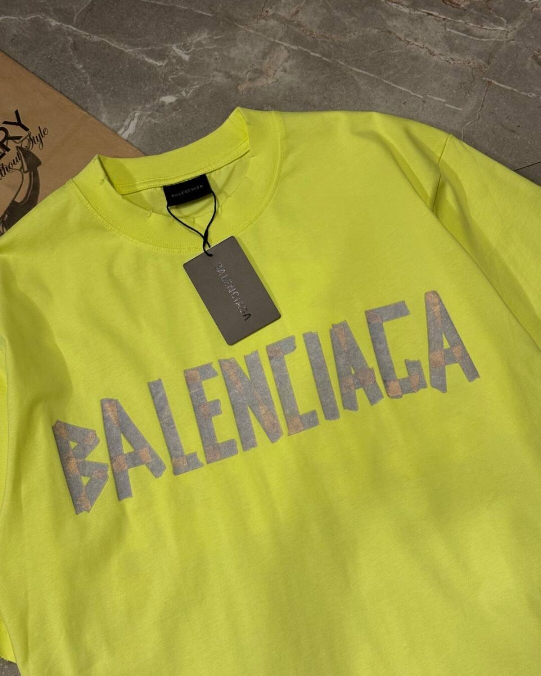 Футболка Balenciaga
