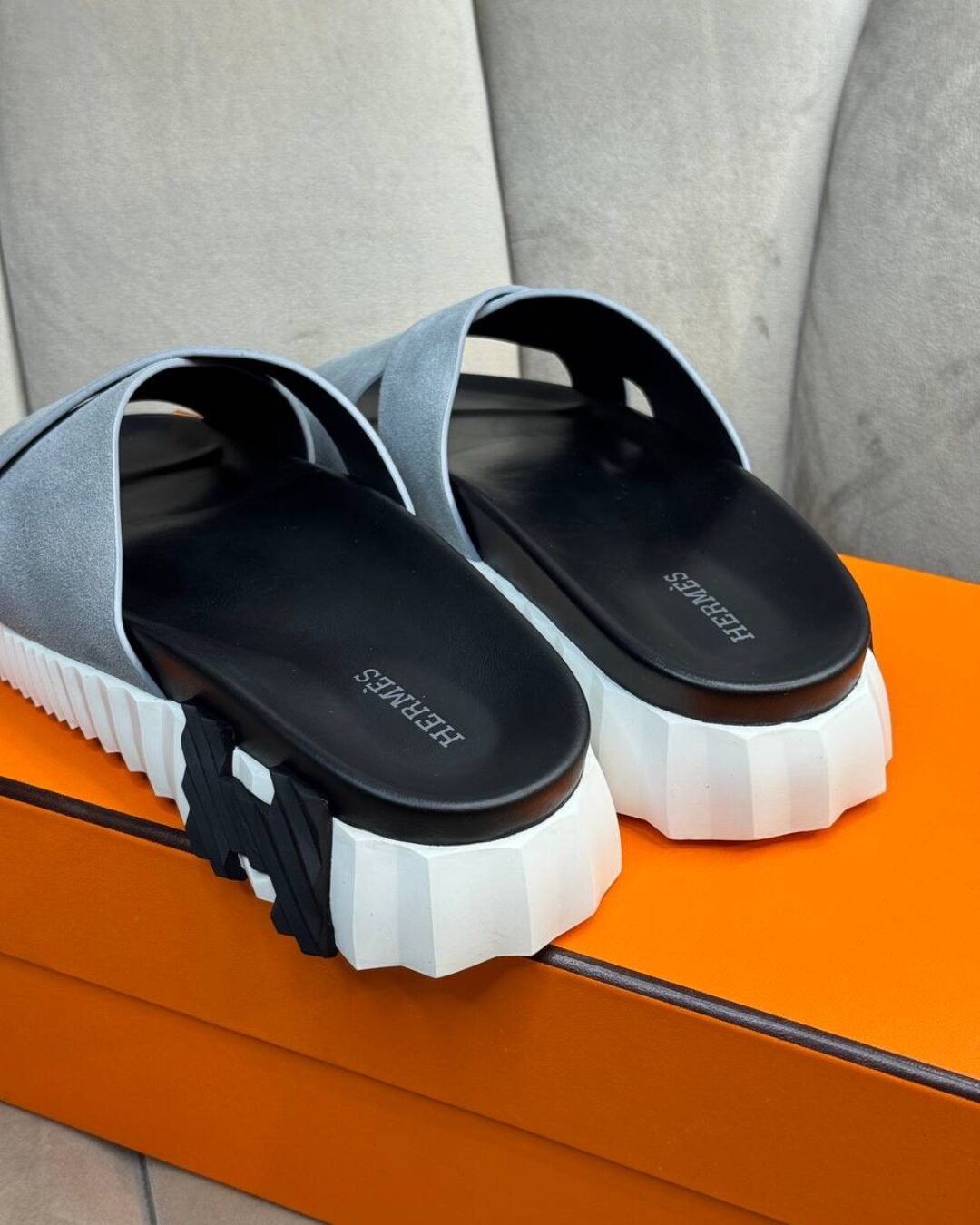 Тапки Hermes