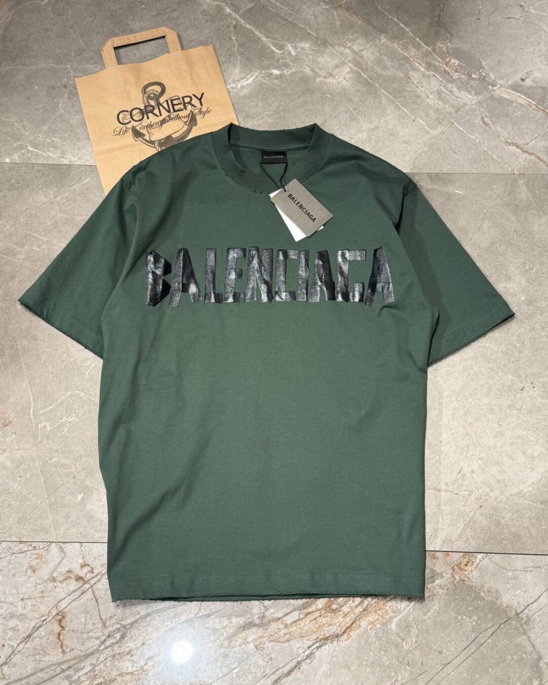 Футболка Balenciaga