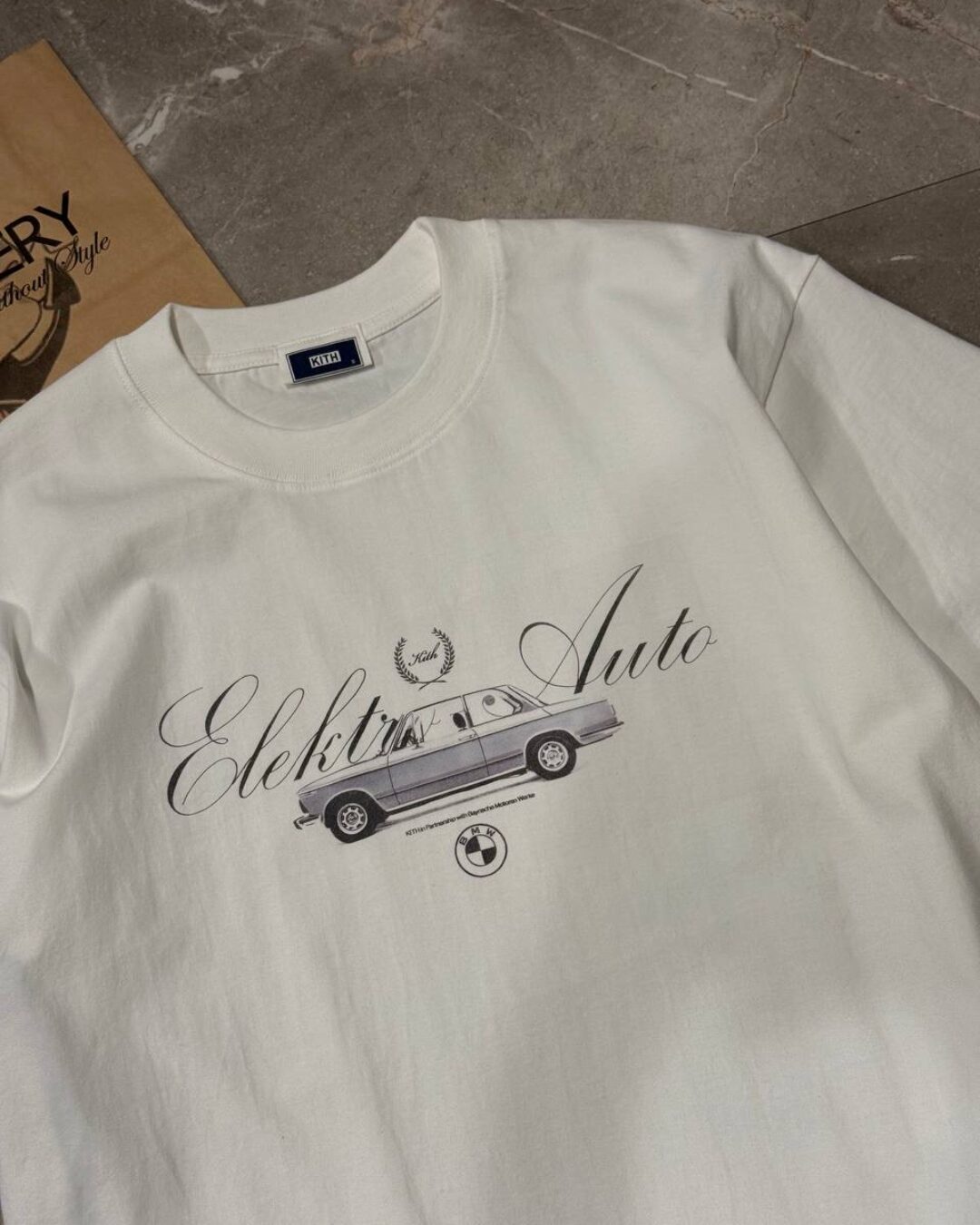 Футболка Kith