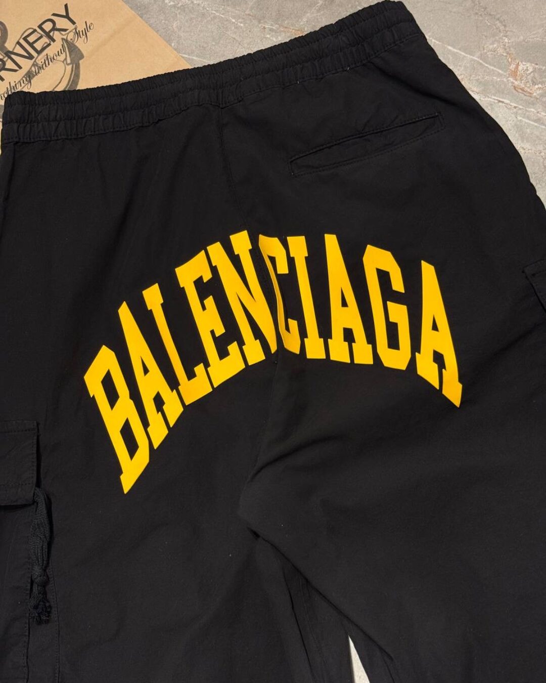 Штаны Balenciaga
