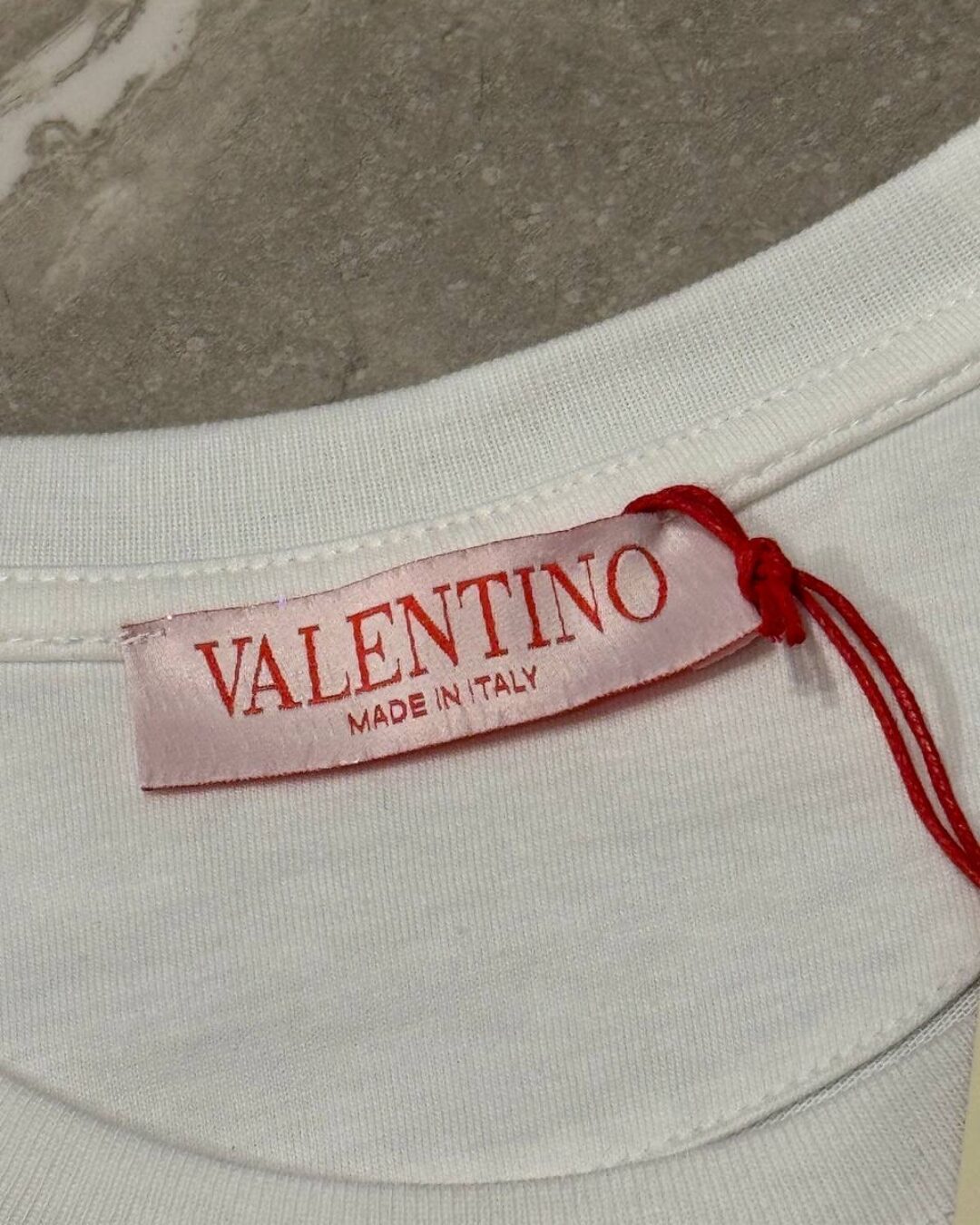 Футболка Valentino