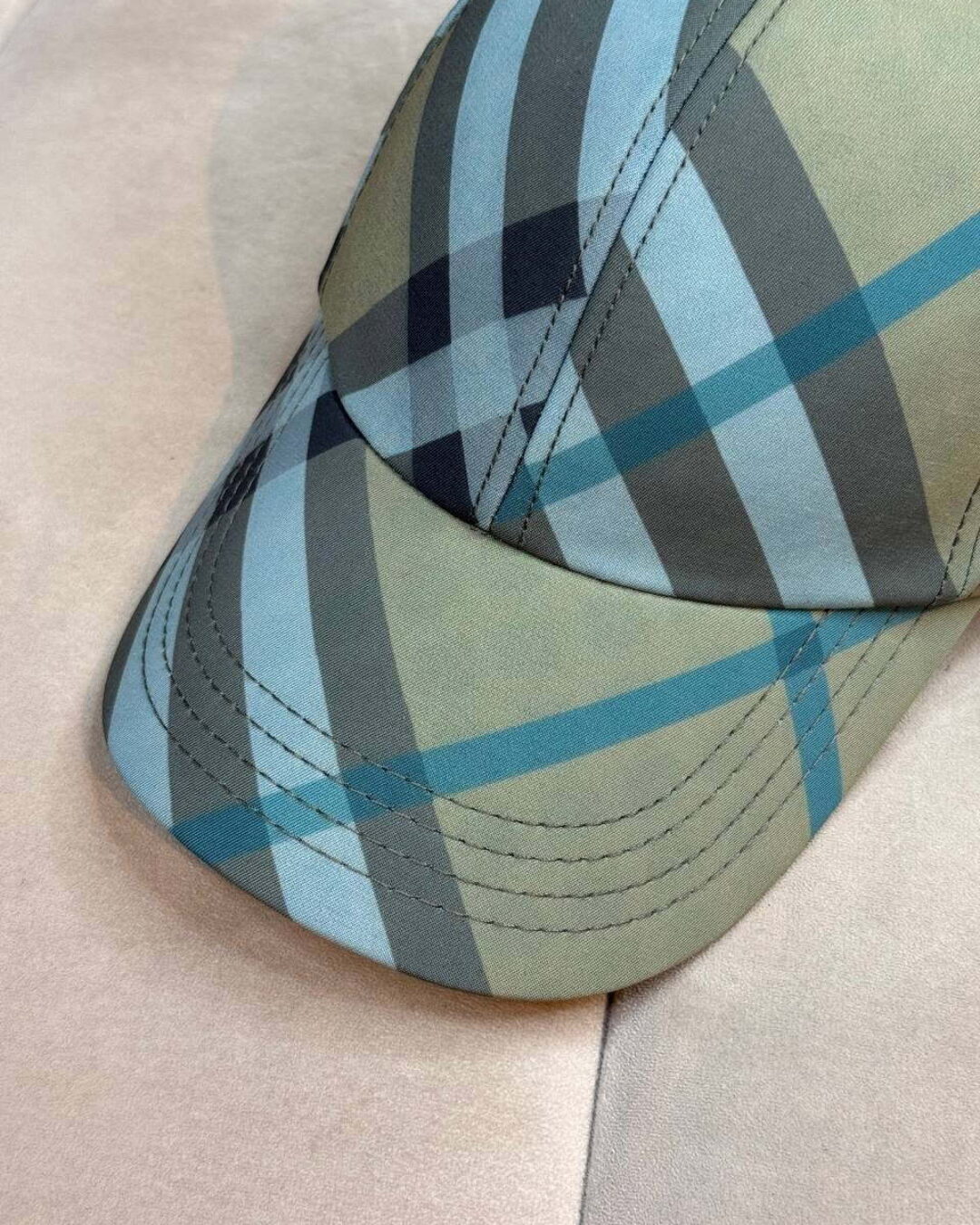 Кепка Burberry