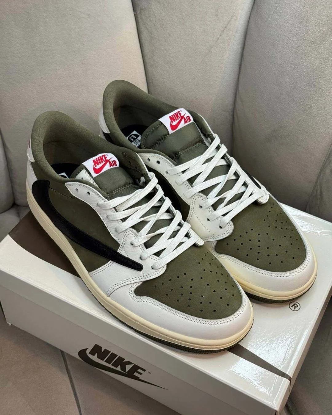 Кеды Travis Scott x Air Jordan 1 Retro Low OG SP Medium Olive