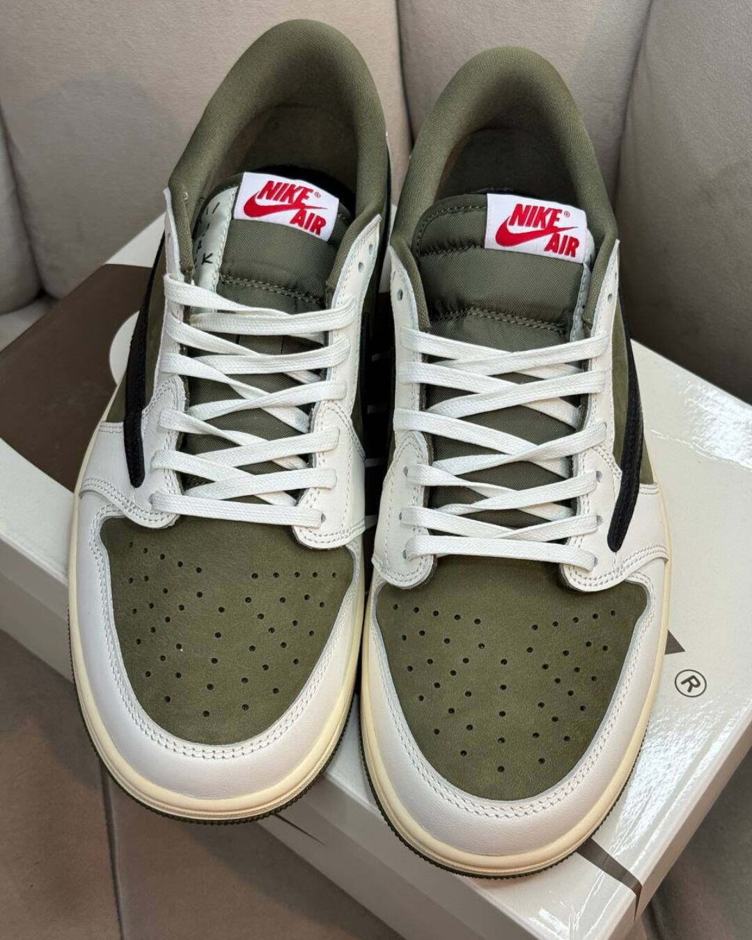 Кеды Travis Scott x Air Jordan 1 Retro Low OG SP Medium Olive
