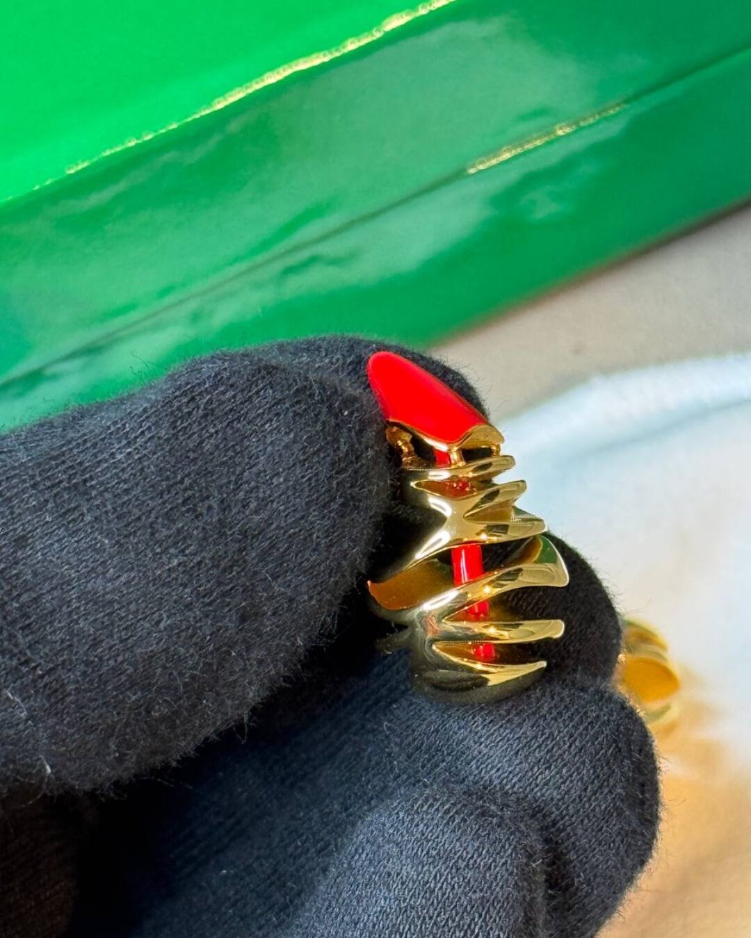 Серьги Bottega Venetta