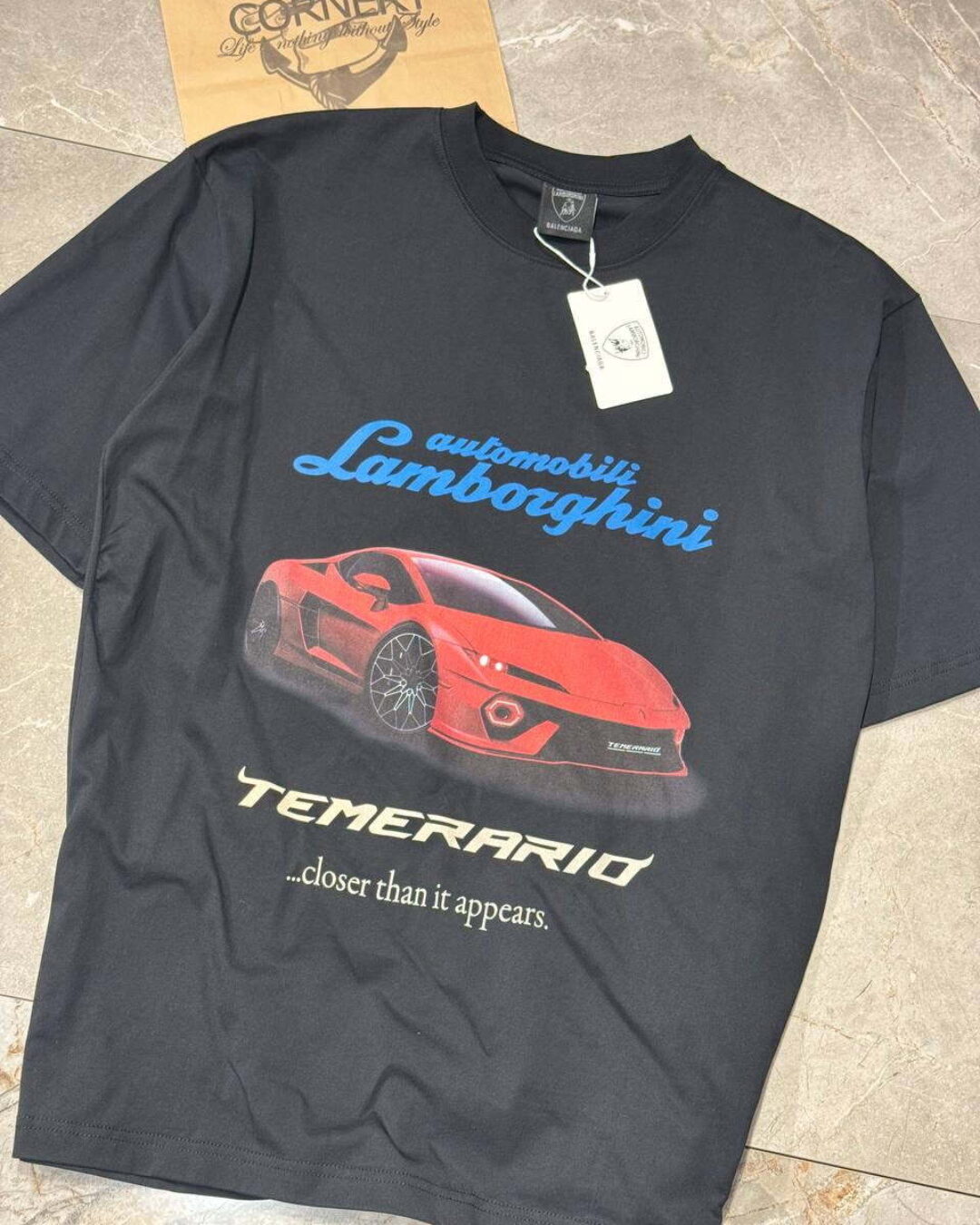 Футболка Balenciaga