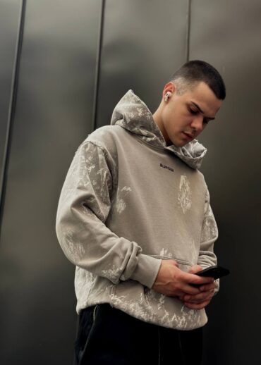 Худи Balenciaga