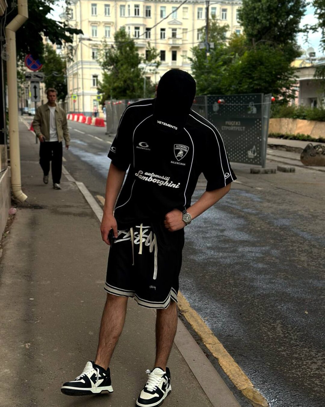 Футболка Balenciaga