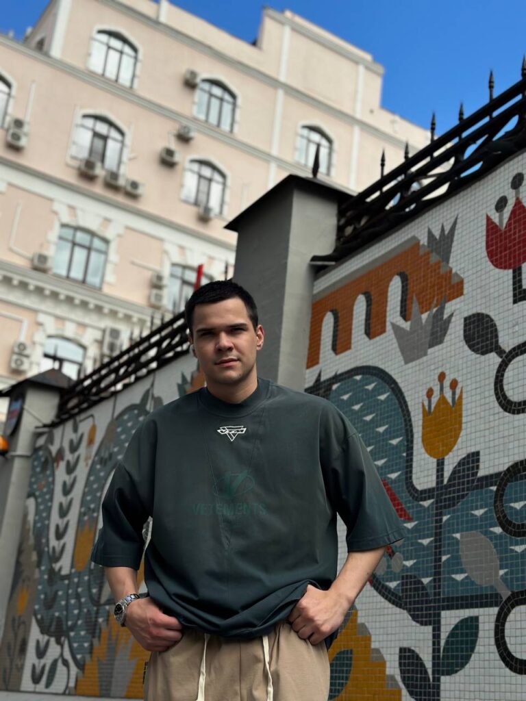 Футболка Vetements Sport Logo