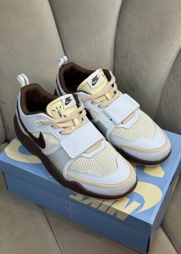 Кроссовки Nike x Travis Scott Zoom Field Jaxx