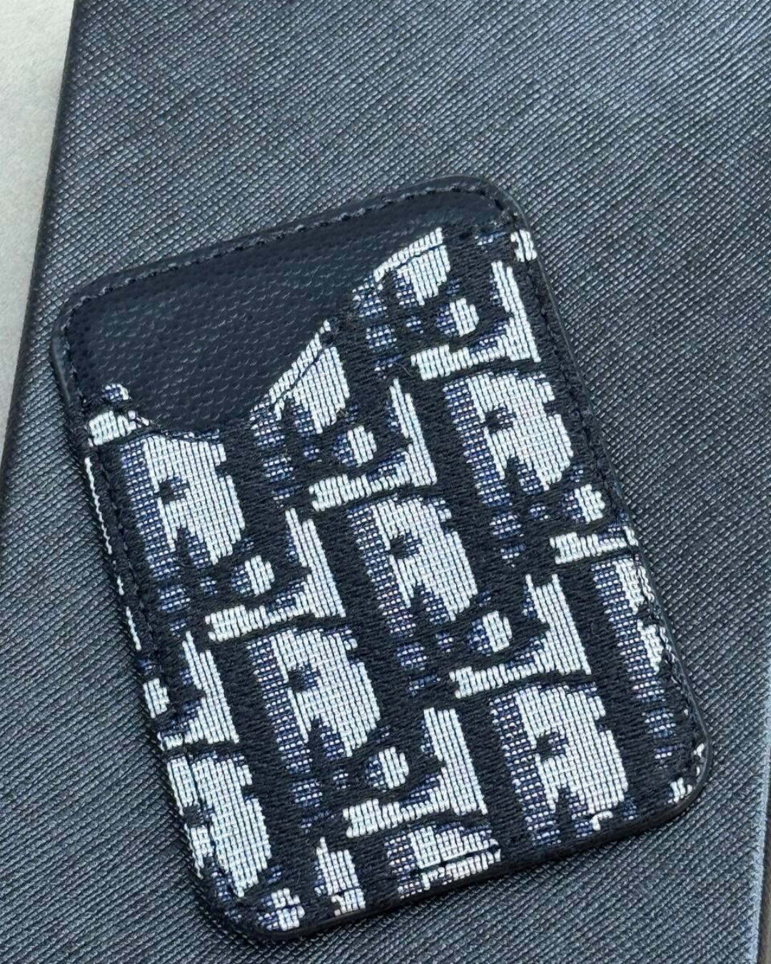 Картхолдер Dior (Magsafe)