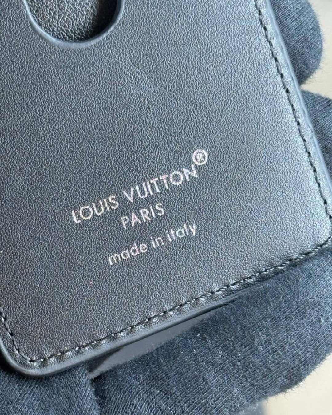 Картхолдер Louis Vuitton (Magsafe)