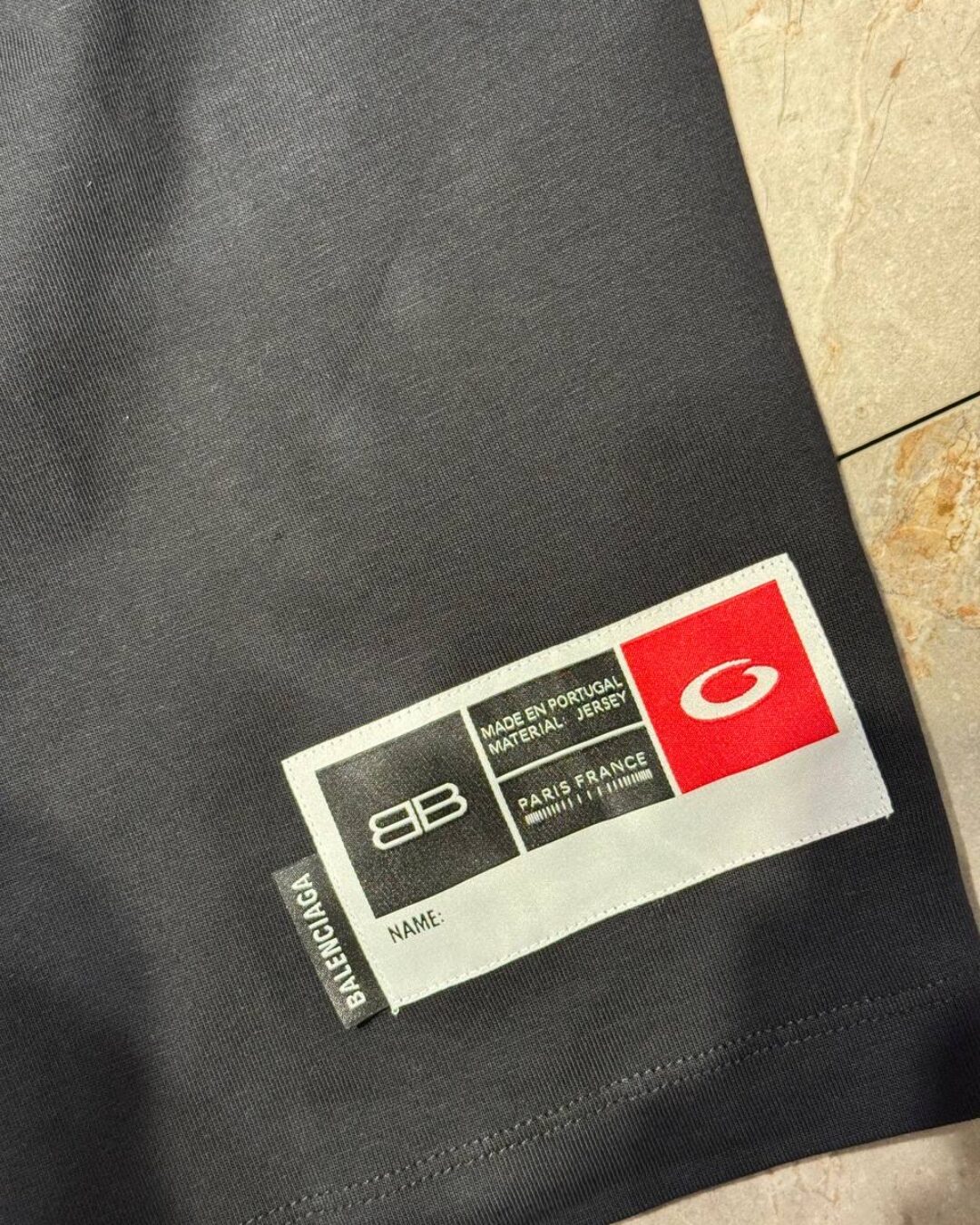 Футболка Balenciaga