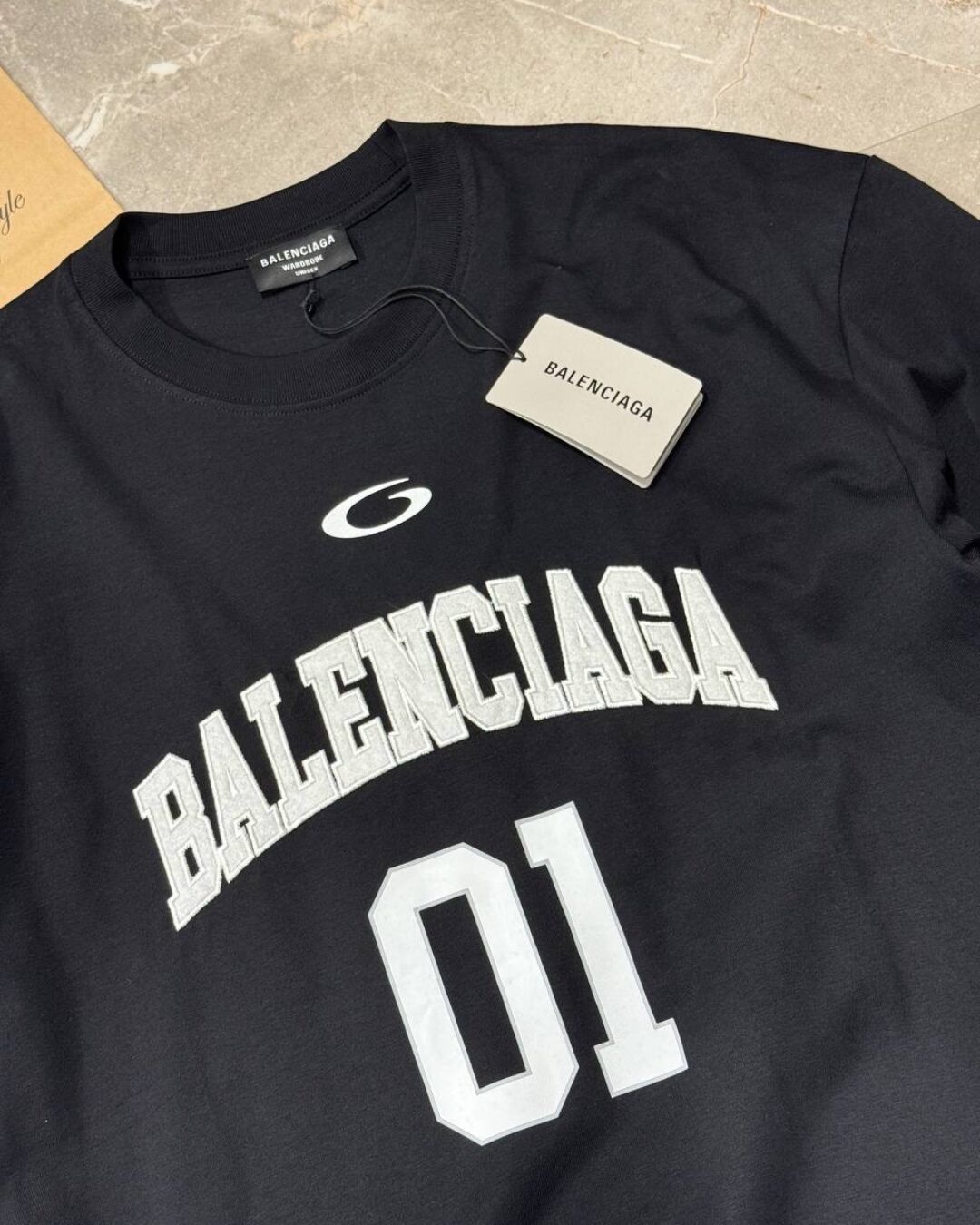 Футболка Balenciaga