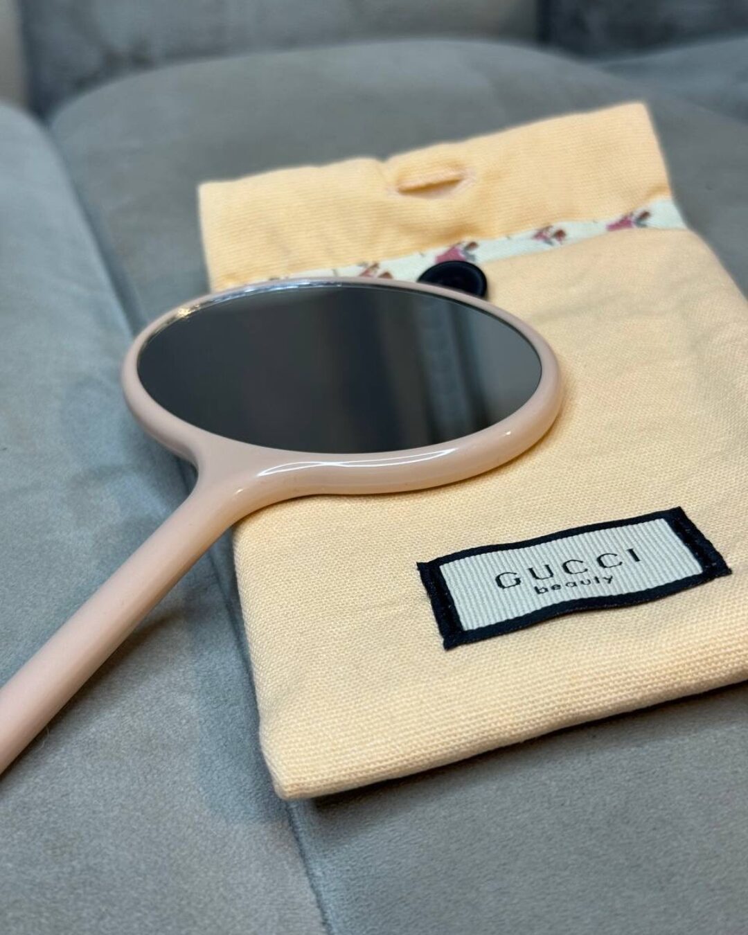 Зеркальце Gucci