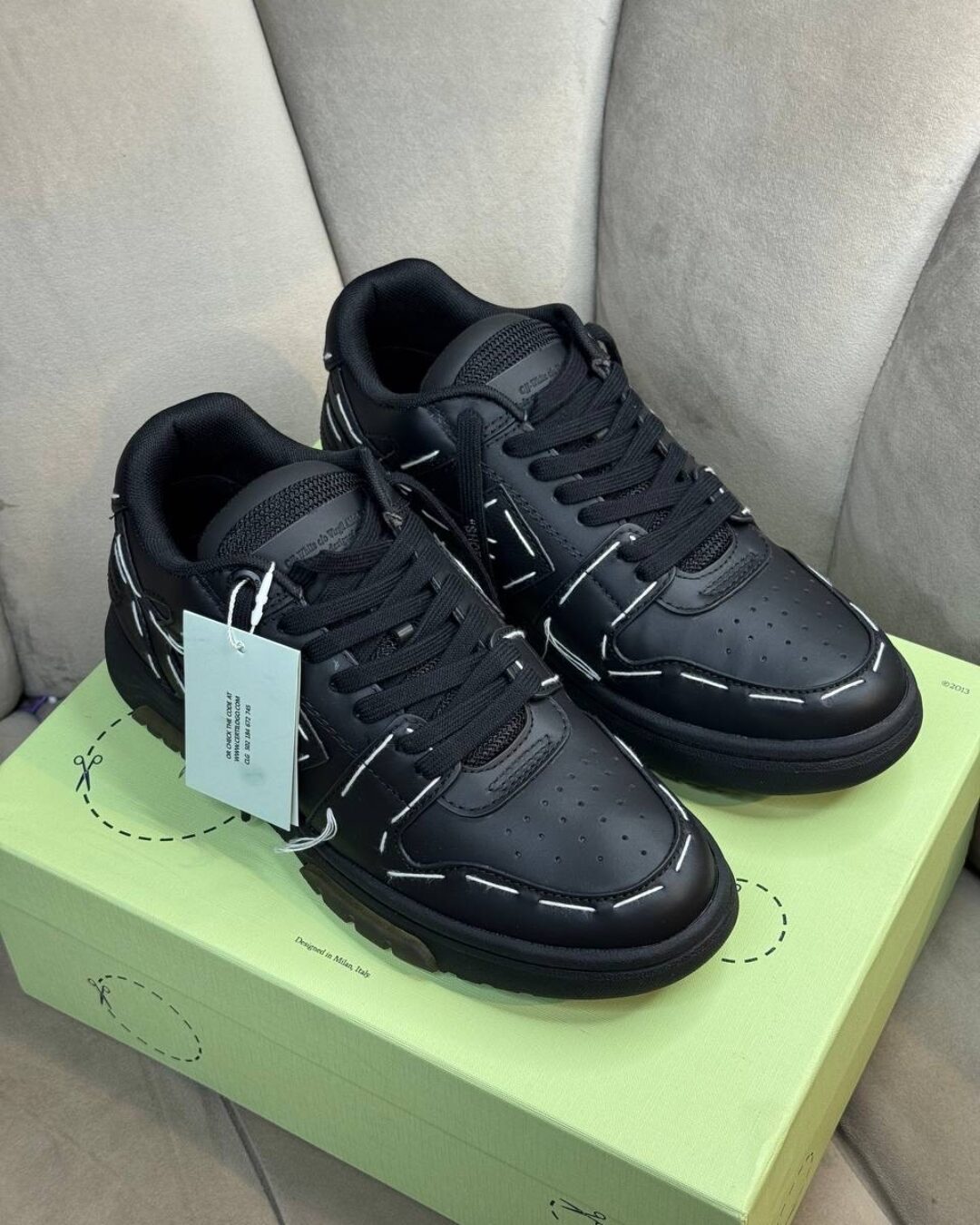 Кроссовки Off White