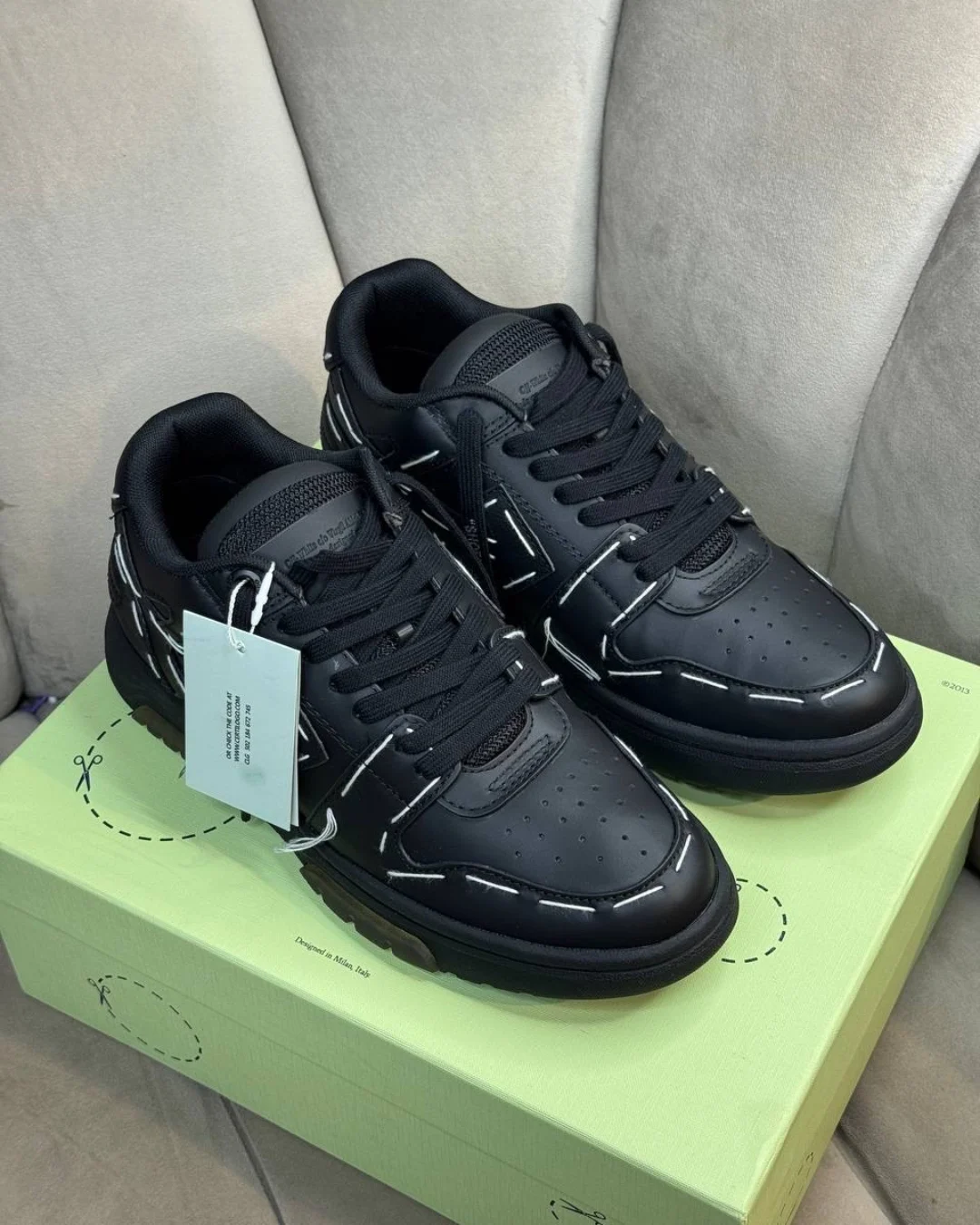 Кроссовки Off White