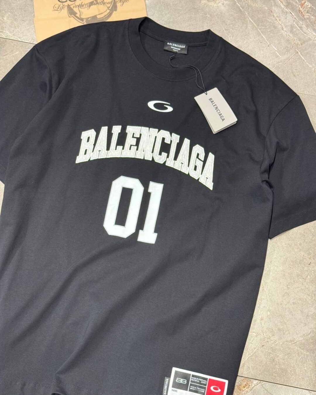 Футболка Balenciaga