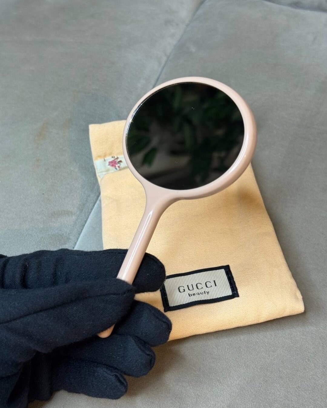 Зеркальце Gucci