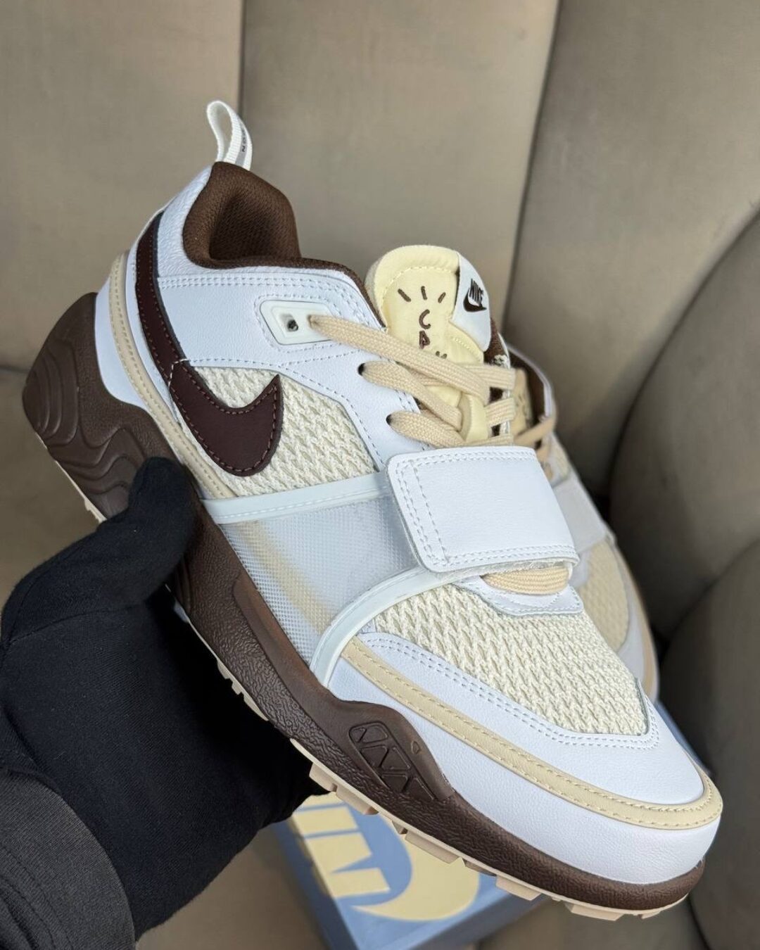 Кроссовки Nike x Travis Scott Zoom Field Jaxx