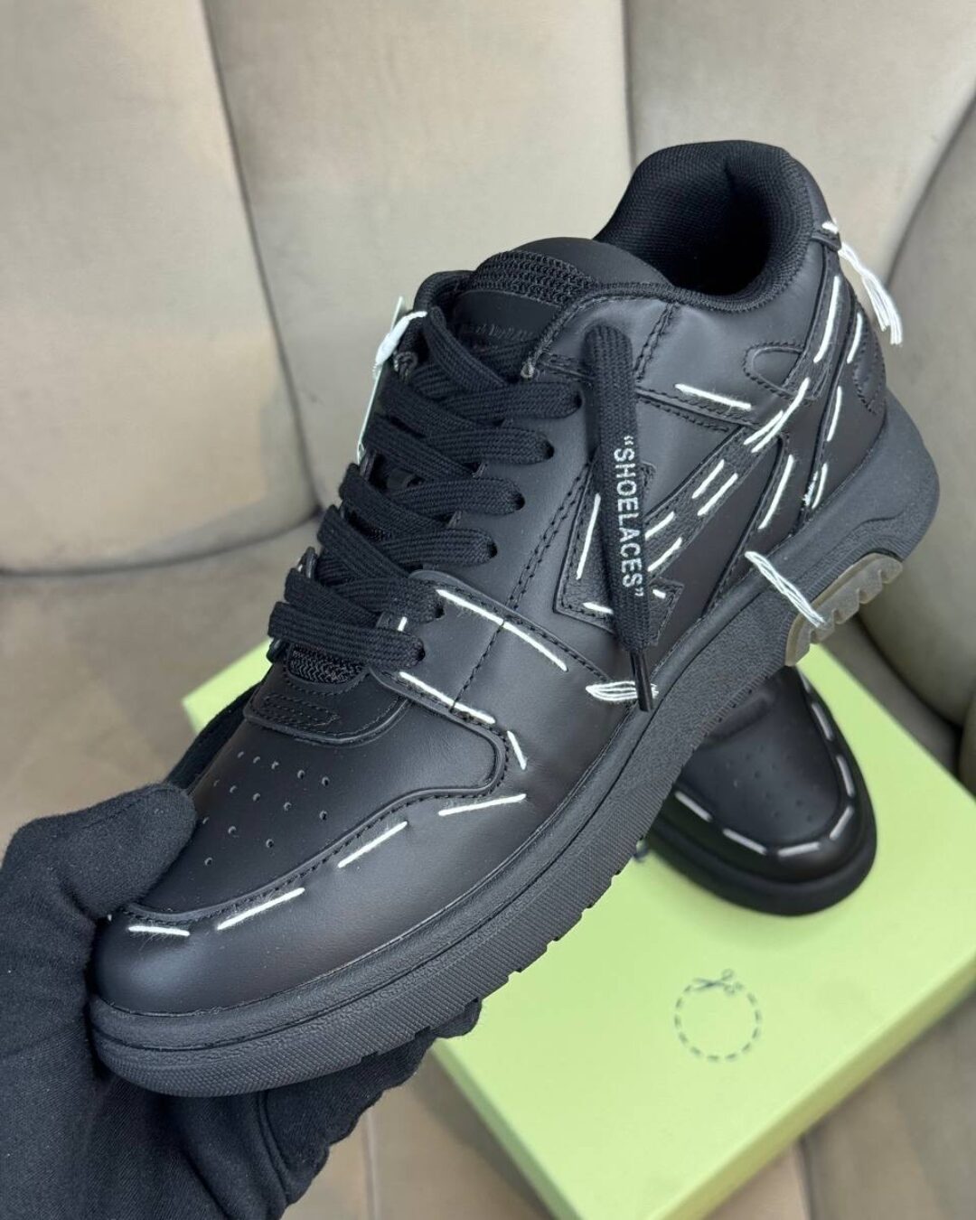 Кроссовки Off White