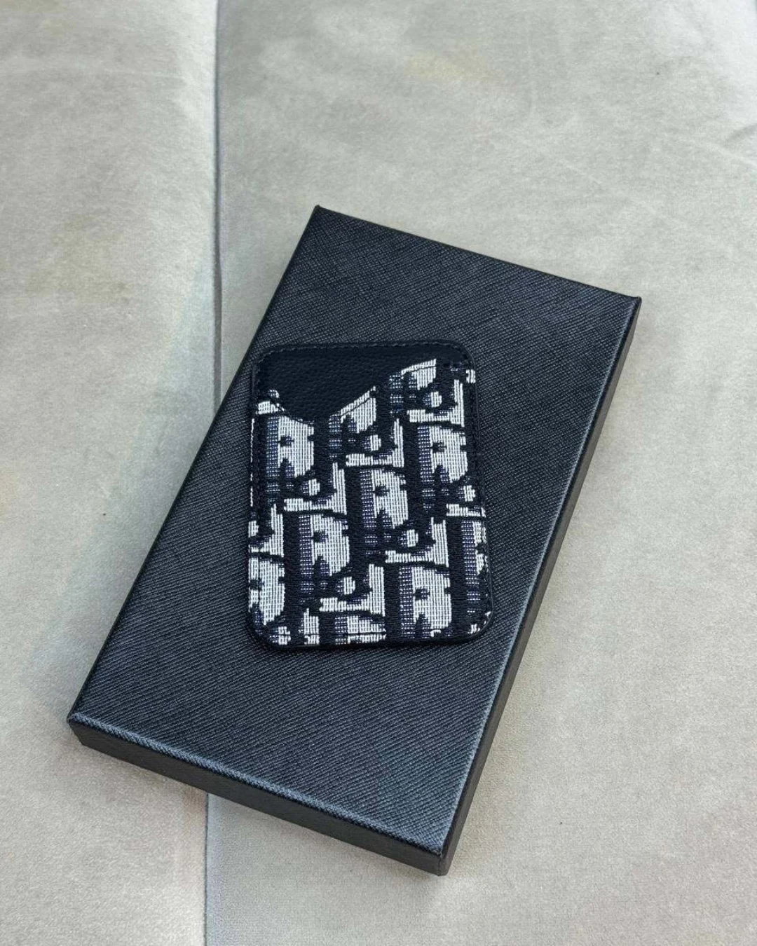 Картхолдер Dior (Magsafe)