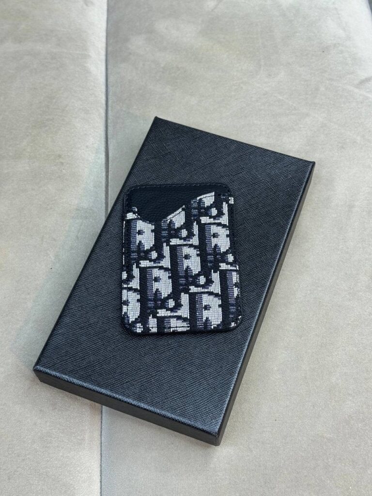 Картхолдер Dior (Magsafe)