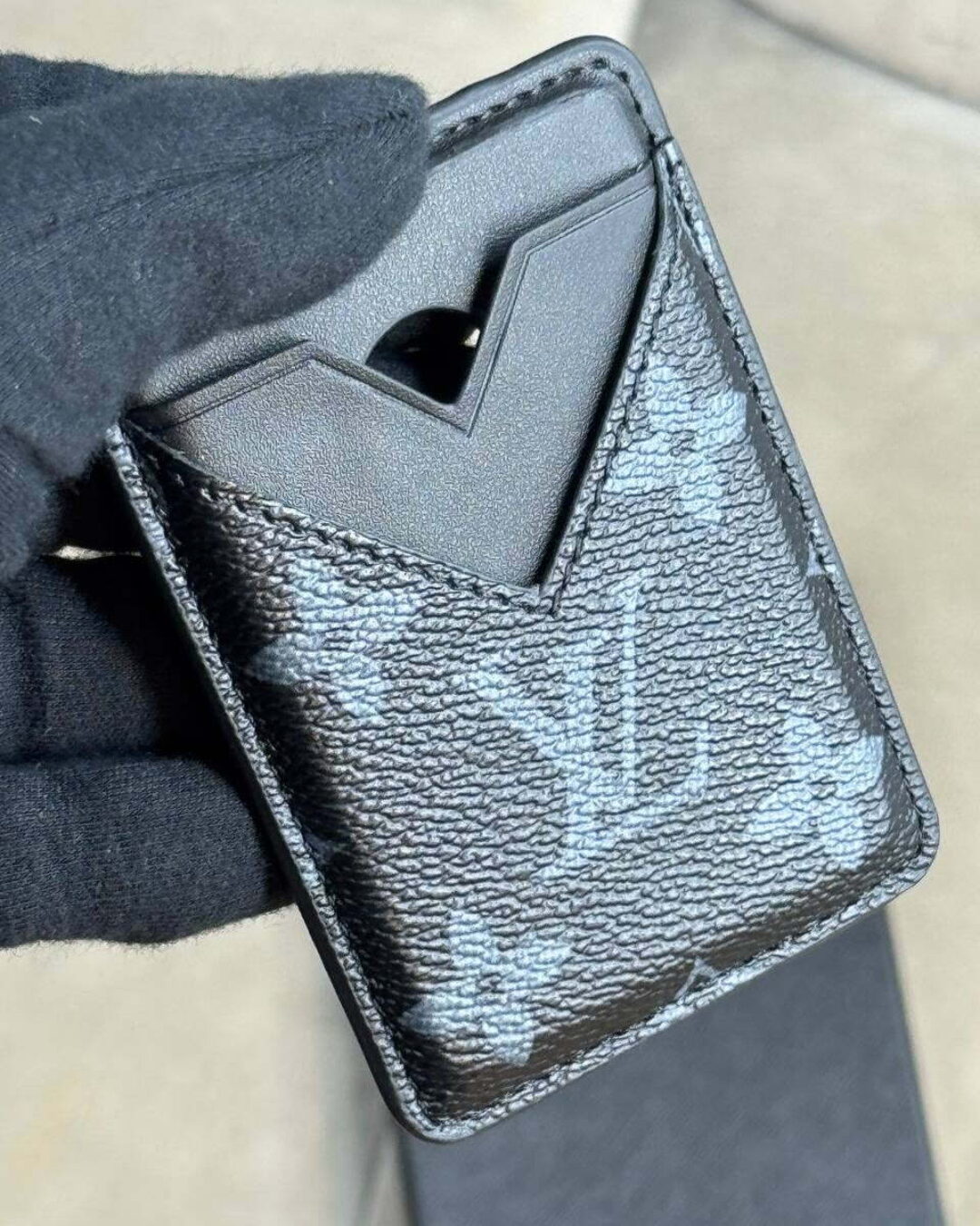 Картхолдер Louis Vuitton (Magsafe)