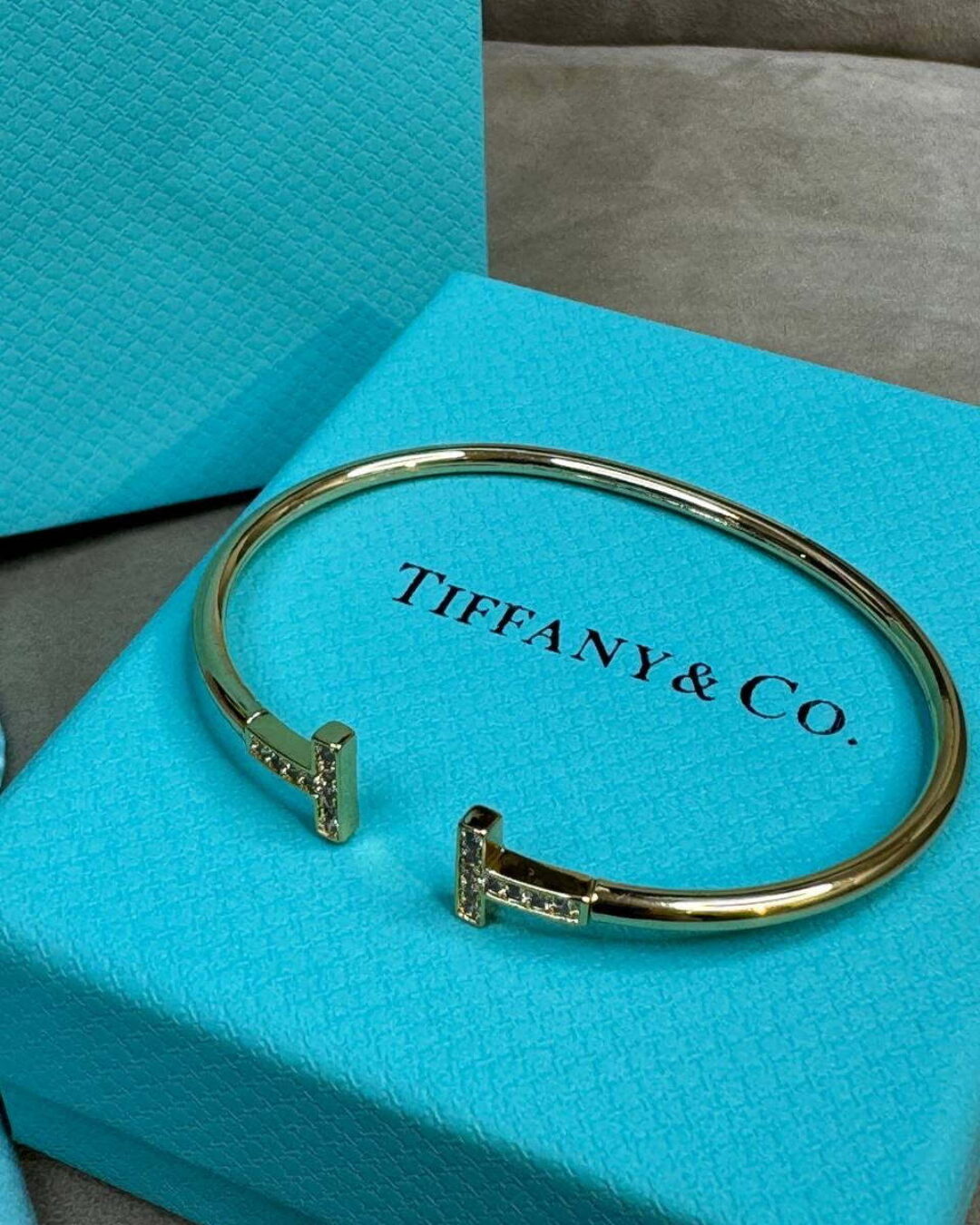 Браслет Tiffany T (Gold/Gems)