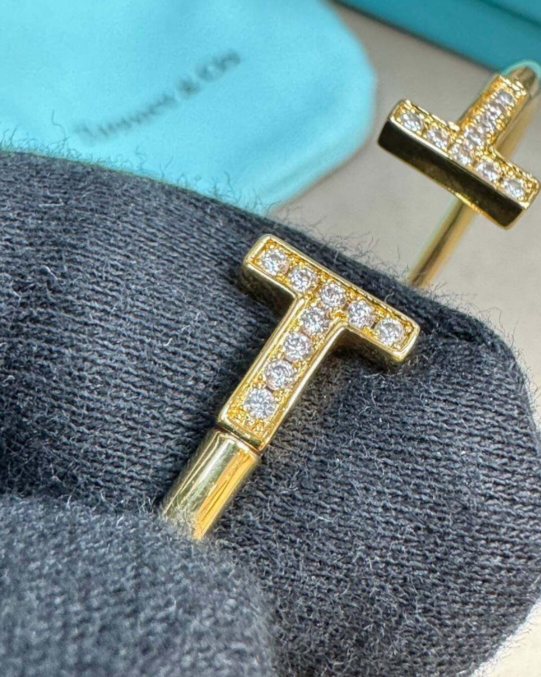 Браслет Tiffany T (Gold/Gems)