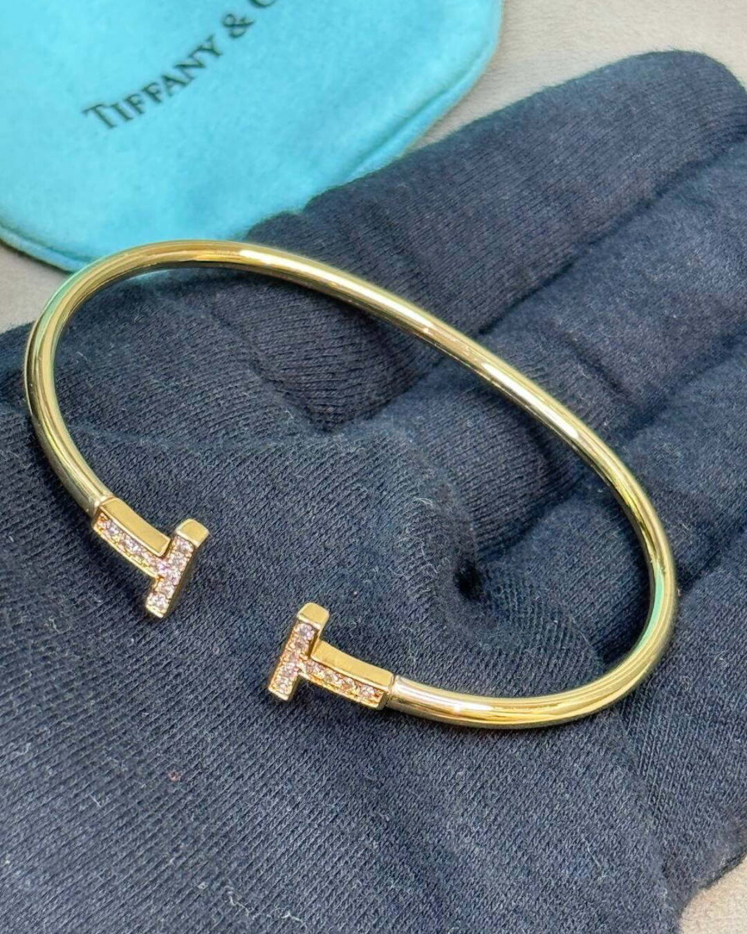 Браслет Tiffany T (Gold/Gems)