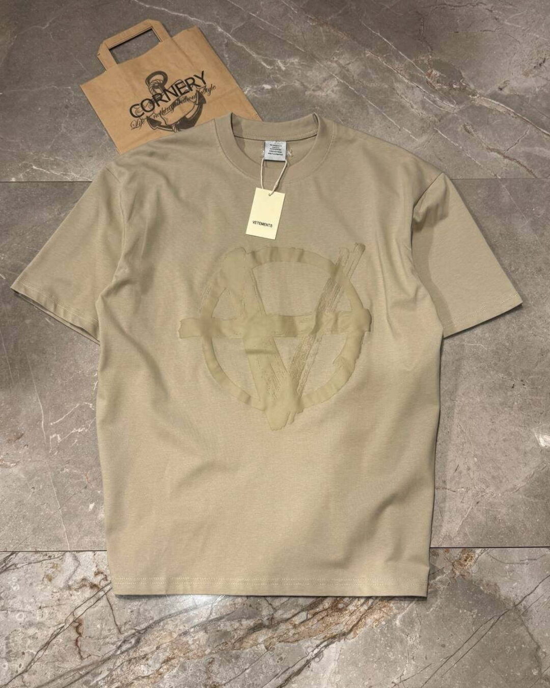 Футболка Vetements Anarchy