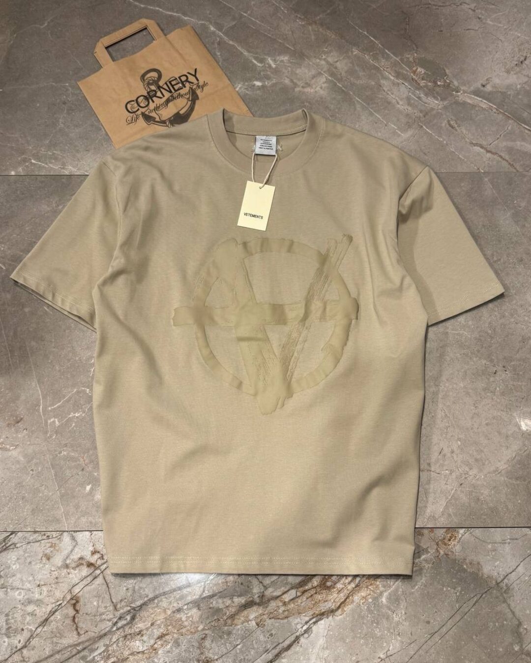 Футболка Vetements Anarchy