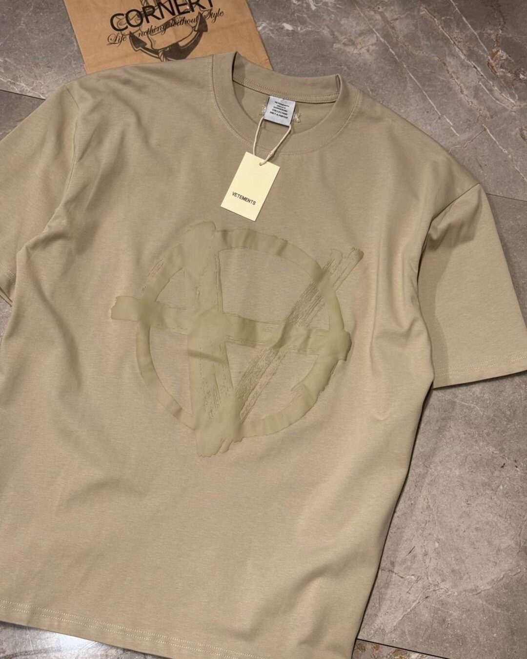 Футболка Vetements Anarchy