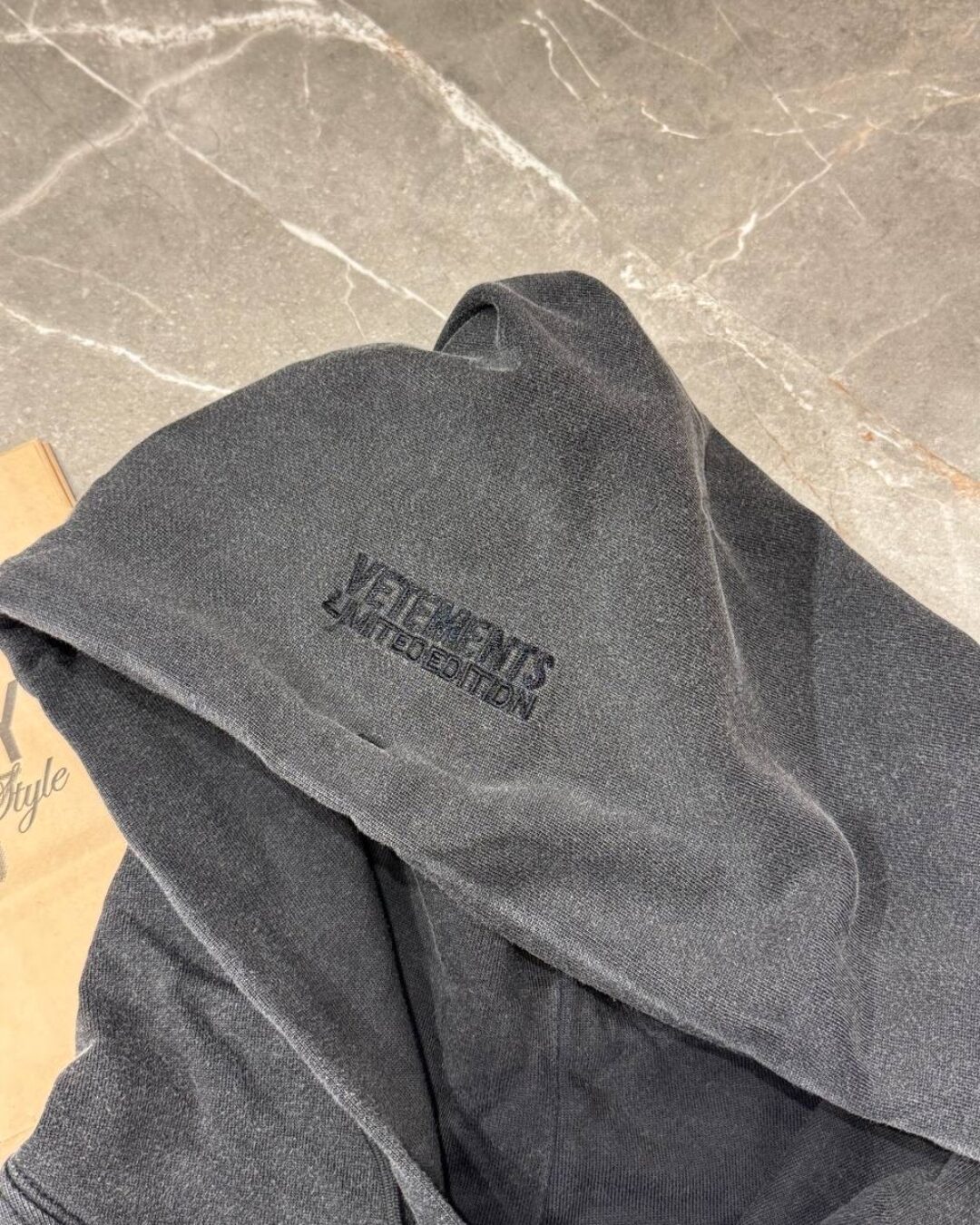 Худи Vetements