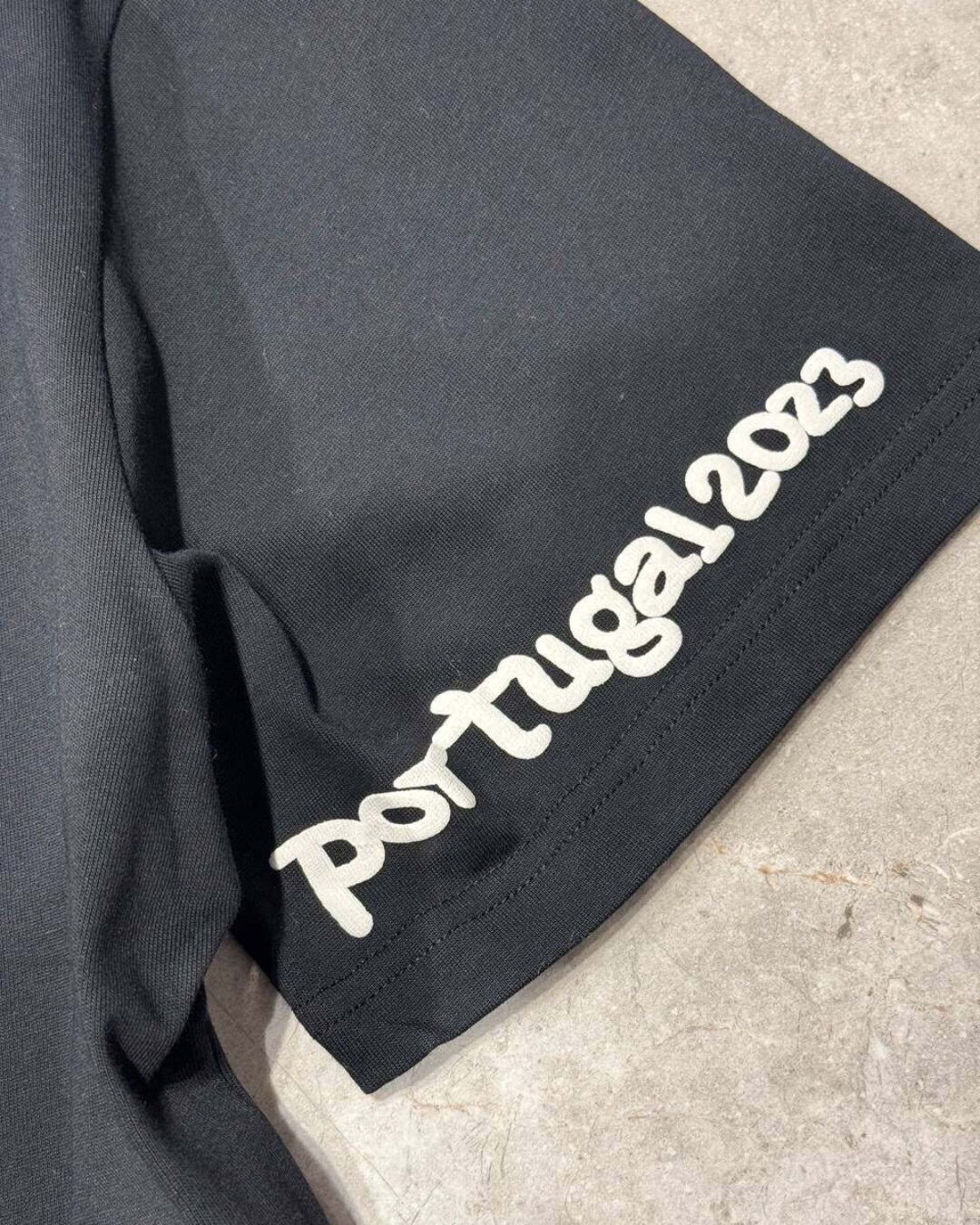 Футболка Broken Planet