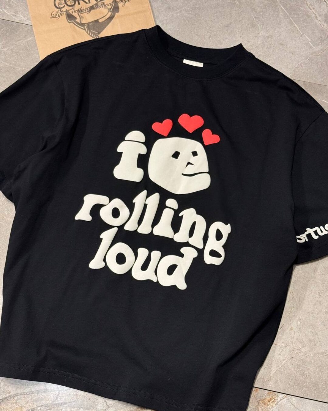 Футболка Broken Planet