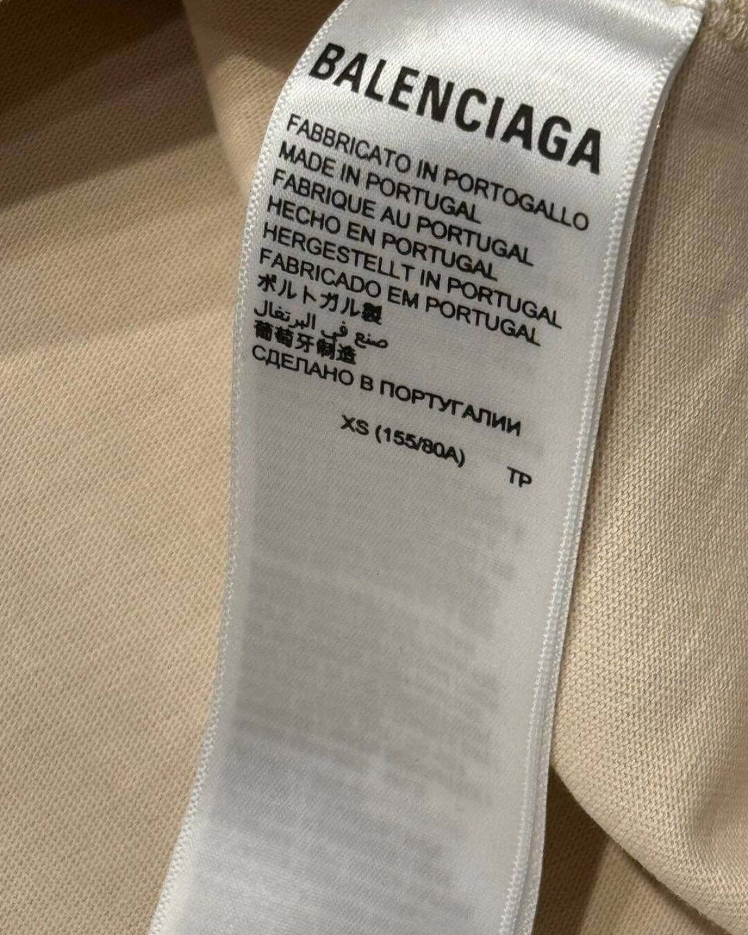 Футболка Balenciaga — фото 9