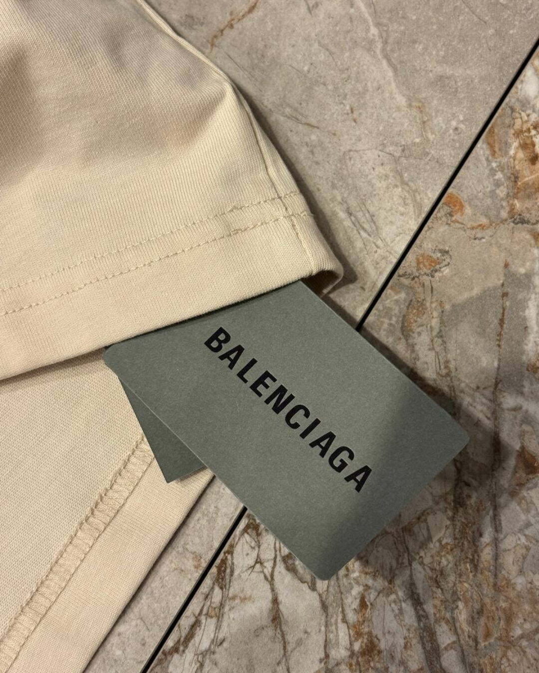 Футболка Balenciaga — фото 6