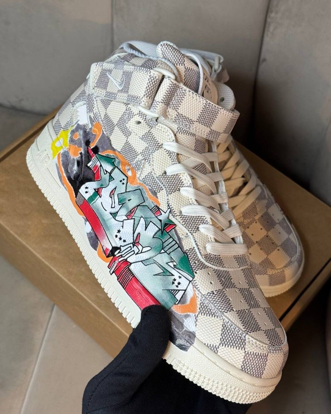 Кроссовки Nike Louis Vuitton x Air Force 1 Mid 'Graffiti'