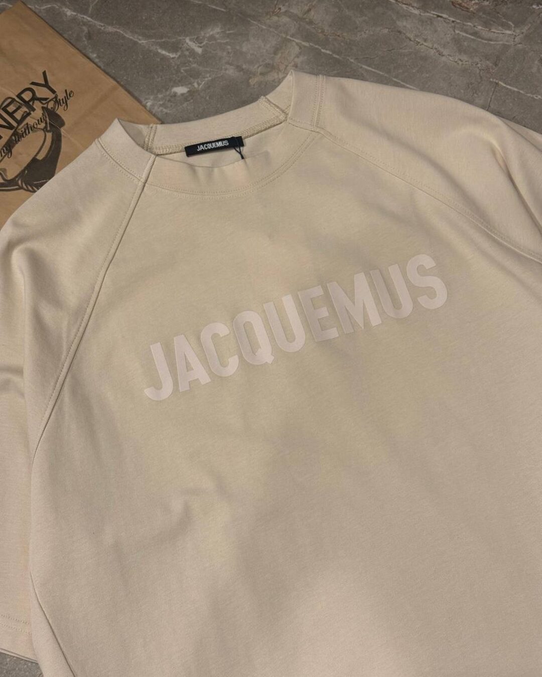 Футболка Jacquemus