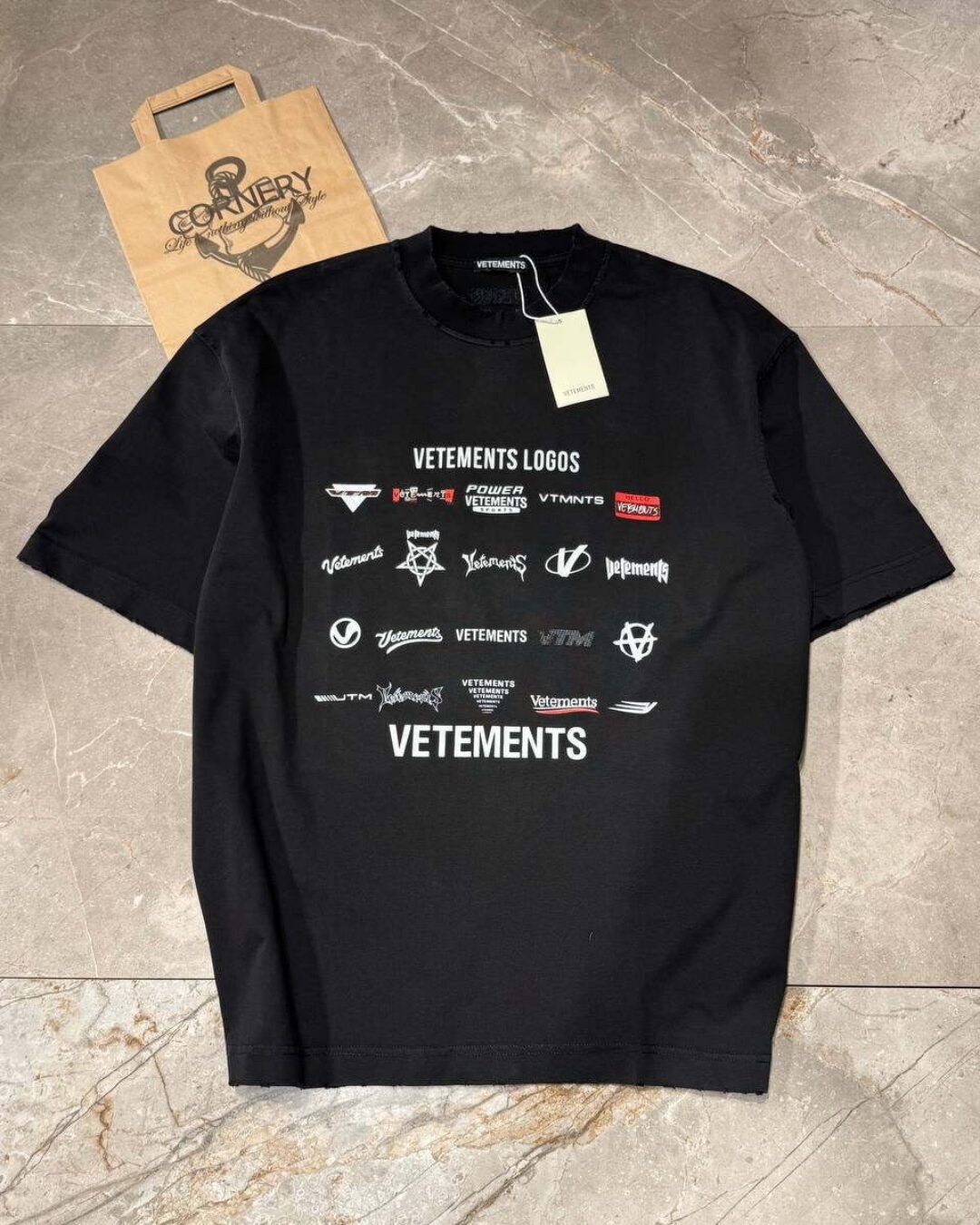 Футболка Vetements Logos