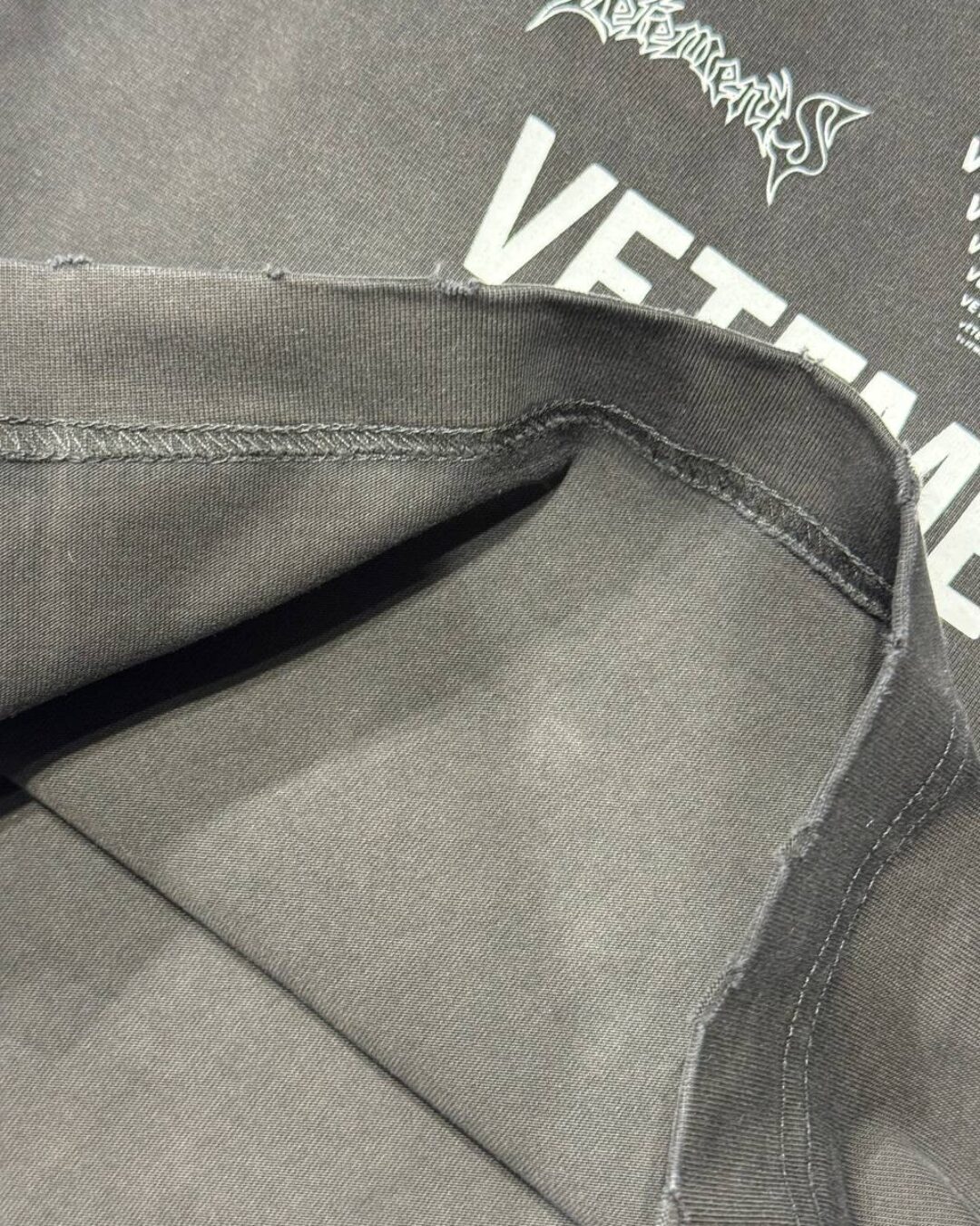 Футболка Vetements Logos